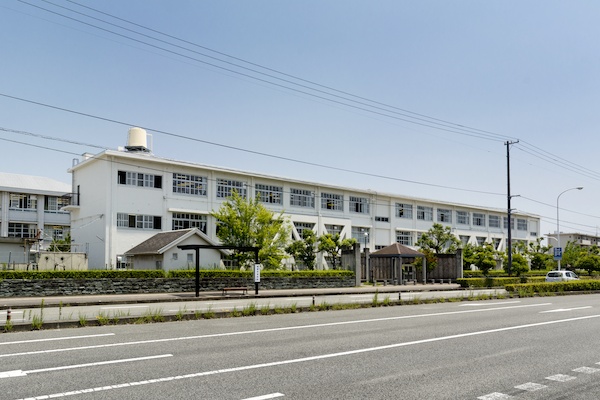 徳島市立城東中学校