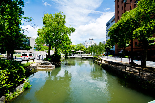 西川緑道公園
